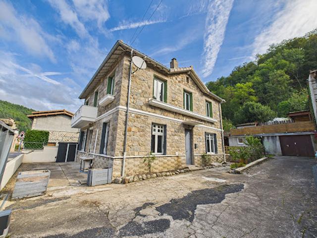 Vente Maison 7 pièces 180 m2 Mariac