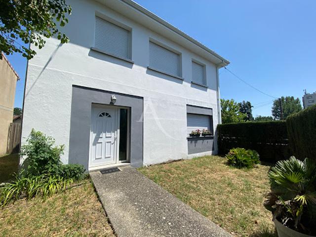 Vente Maison 7 pièces 180 m2 Merignac