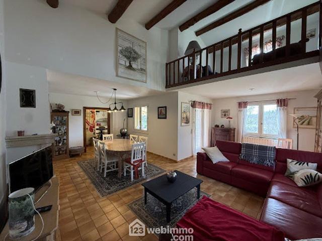 Vente Maison 7 pièces 180 m2 Bédoin