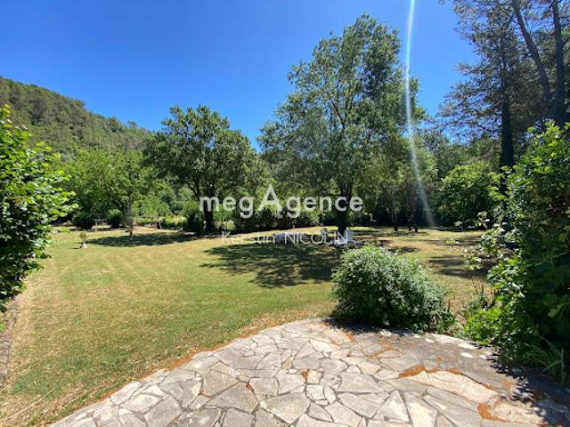 Vente Bastide 7 pièces 180 m2 Belgentier
