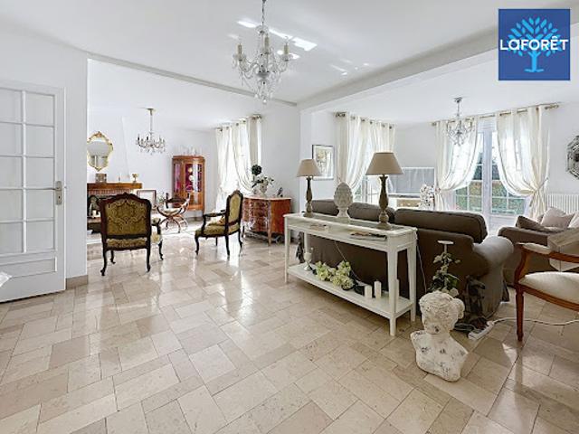 Vente Maison 7 pièces 180 m2 Bernay