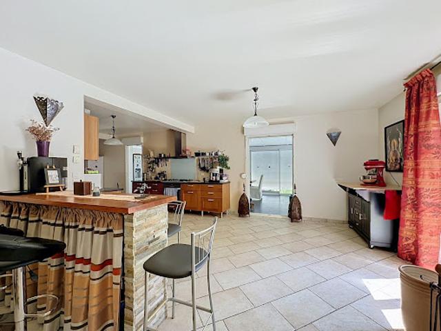Vente Maison 7 pièces 180 m2 Bouzonville
