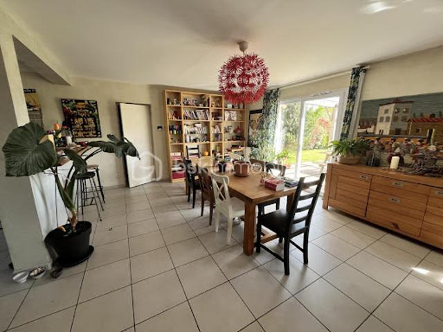 Vente Maison 7 pièces 180 m2 Champvoux