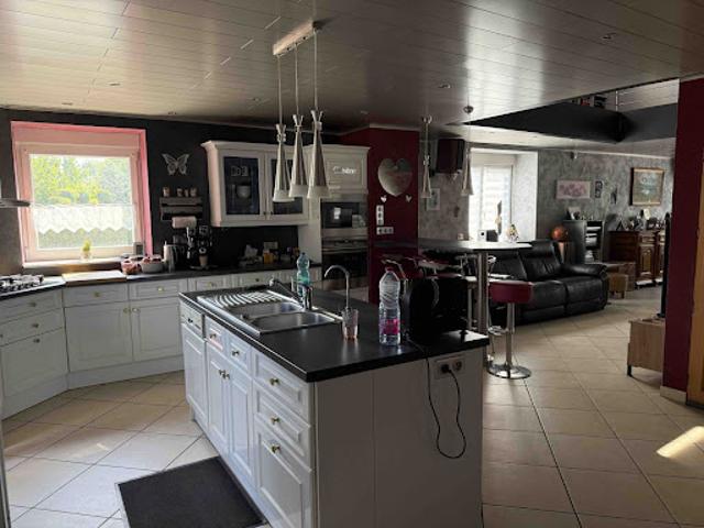 Vente Maison 7 pièces 180 m2 Holving