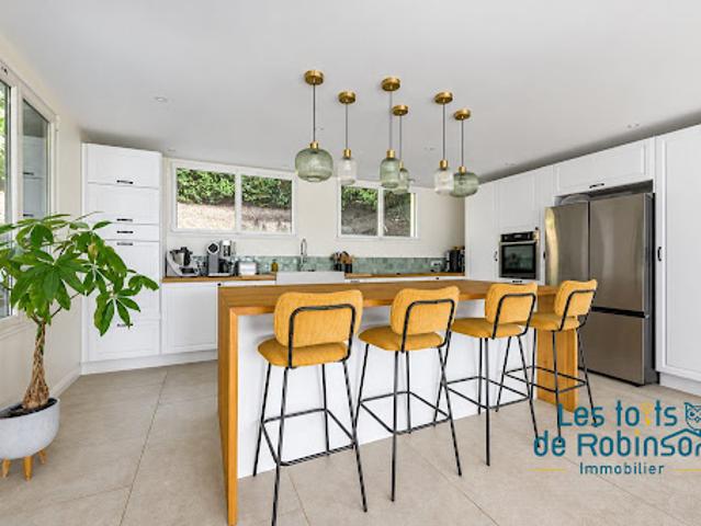 Vente Maison 7 pièces 180 m2 Le Plessis Robinson