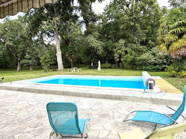 Vente Maison 7 pièces 180 m2 Le Vignau