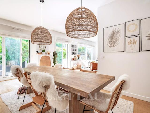 Vente Maison 7 pièces 180 m2 Paris 16ème