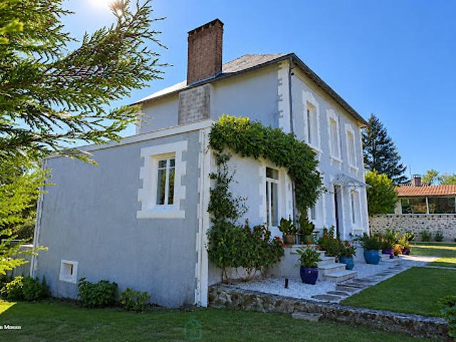 Vente Maison 7 pièces 180 m2 Piégut Pluviers