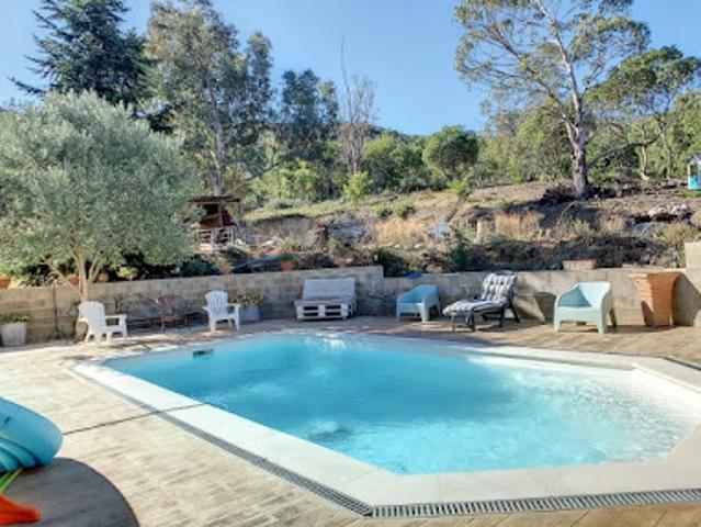 Vente Maison 7 pièces 180 m2 Reynès