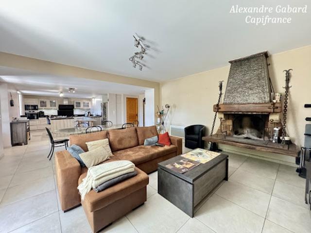 Vente Maison 7 pièces 180 m2 Roquebrune