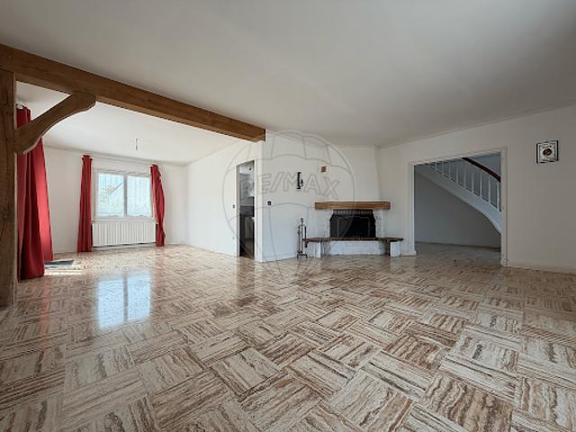 Vente Maison 7 pièces 180 m2 Saint Fargeau