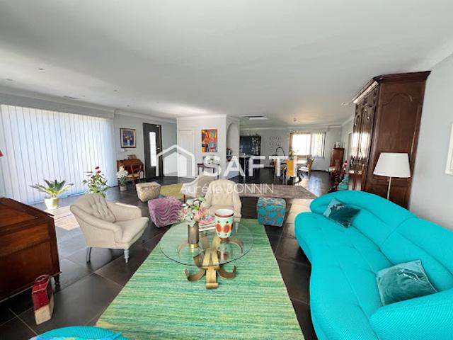 Vente Maison 7 pièces 180 m2 Talence