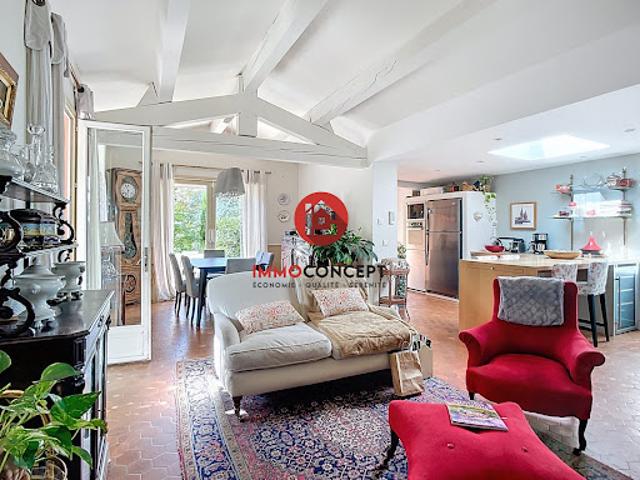 Vente Maison 7 pièces 180 m2 Villeneuve les avignon