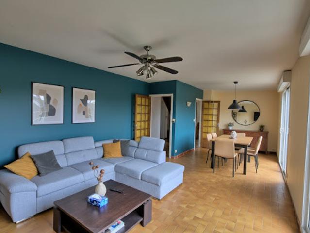 Vente Maison 7 pièces 180.51 m2 Lezoux