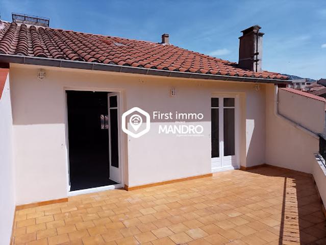 Vente Maison 7 pièces 181 m2 Maury