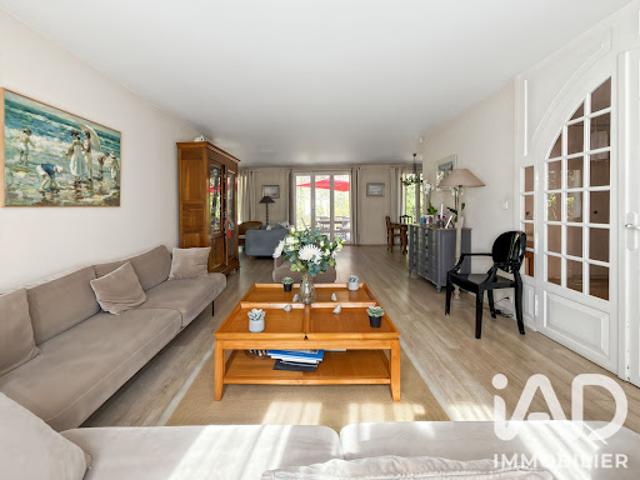 Vente Maison 7 pièces 181 m2 Santeny