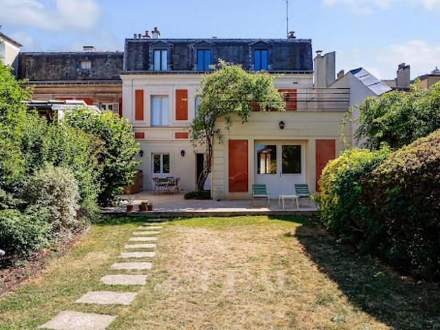Vente Maison 7 pièces 181 m2 Versailles