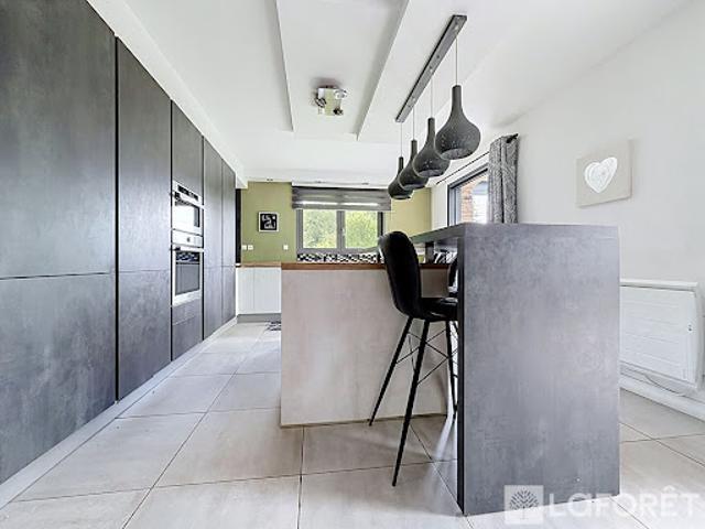 Vente Maison 7 pièces 181.3 m2 Estaires