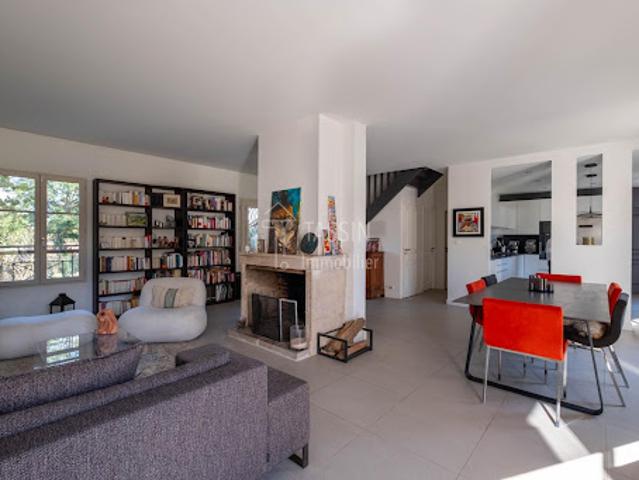 Vente Maison 7 pièces 181.45 m2 Charbonnières les Bains