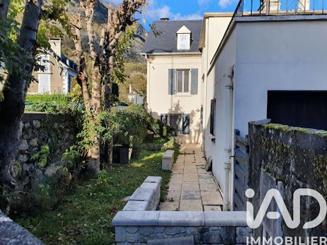 Vente Maison 7 pièces 182 m2 Argelès Gazost