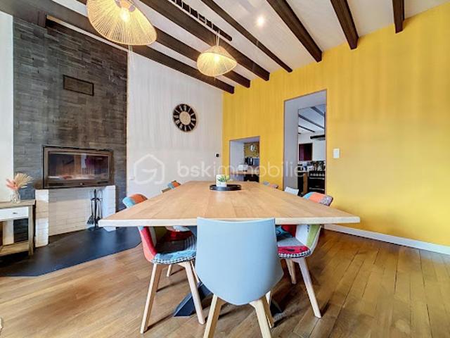 Vente Maison 7 pièces 182 m2 Bressuire
