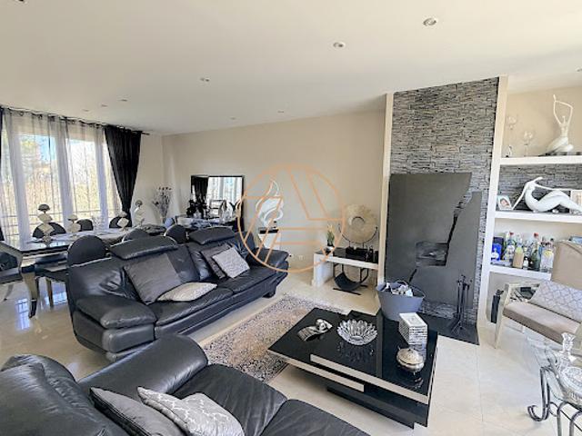 Vente Maison 7 pièces 182 m2 Champigny sur Marne