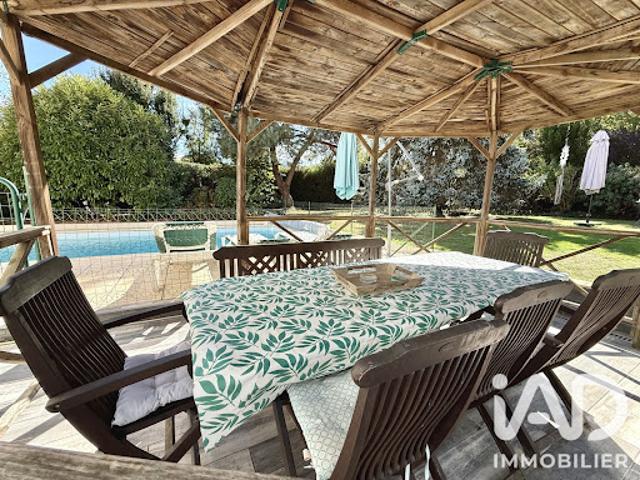 Vente Maison 7 pièces 182 m2 Chateaufort