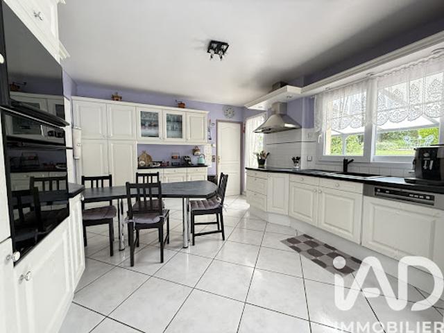 Vente Maison 7 pièces 182 m2 Crécy la Chapelle