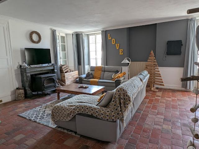 Vente Maison 7 pièces 182 m2 Etais la Sauvin