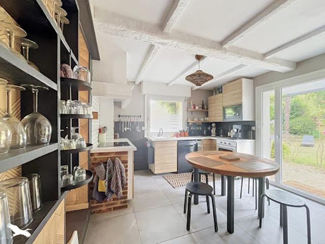 Vente Maison 7 pièces 182 m2 Plougourvest