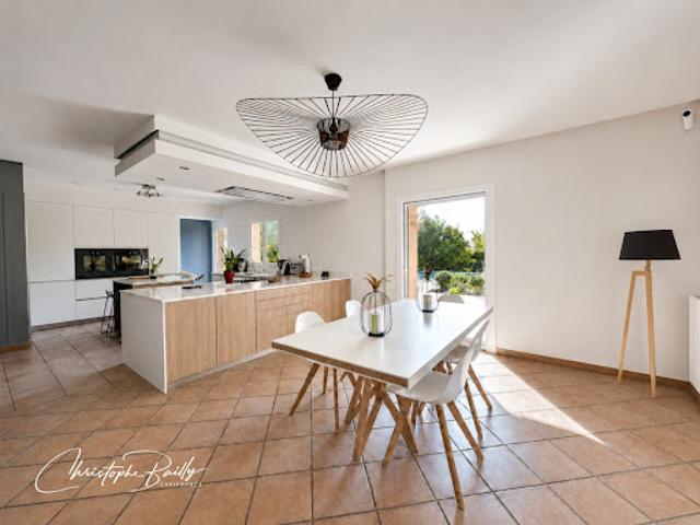 Vente Maison 7 pièces 182 m2 Rouffiac Tolosan
