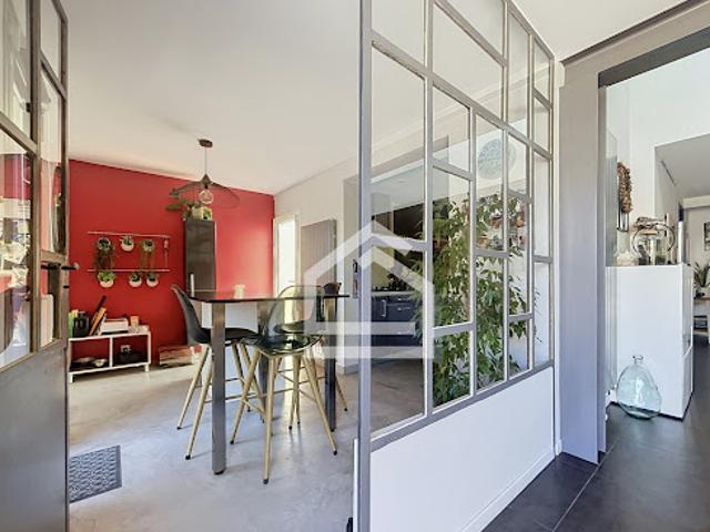 Vente Maison 7 pièces 183 m2 Merignac
