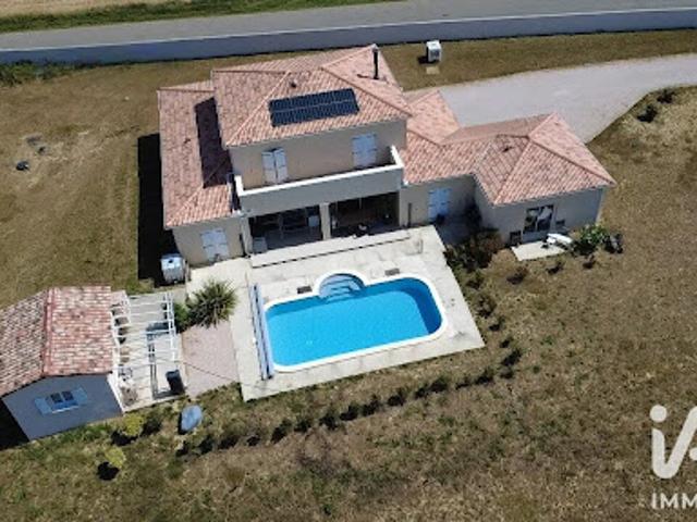 Vente Maison 7 pièces 183 m2 Brugnens