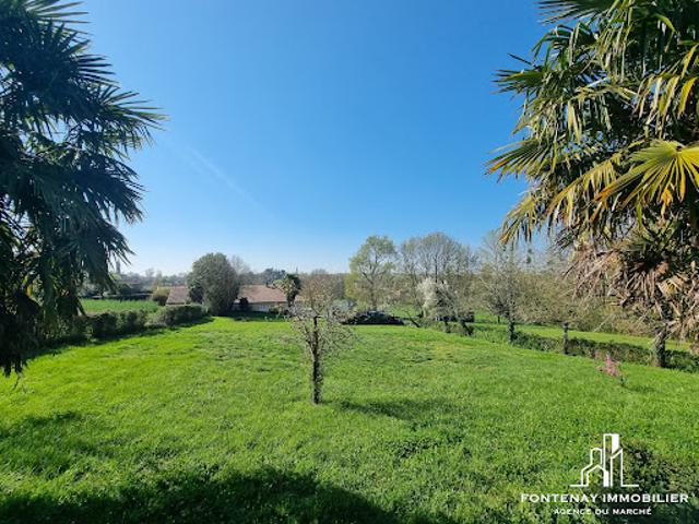 Vente Maison 7 pièces 197 m2 Saint Hilaire de Voust