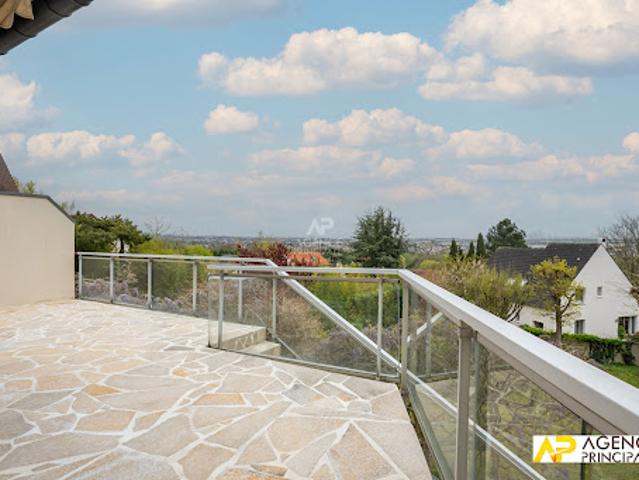 Vente Maison 7 pièces 183.21 m2 Le Mesnil le Roi