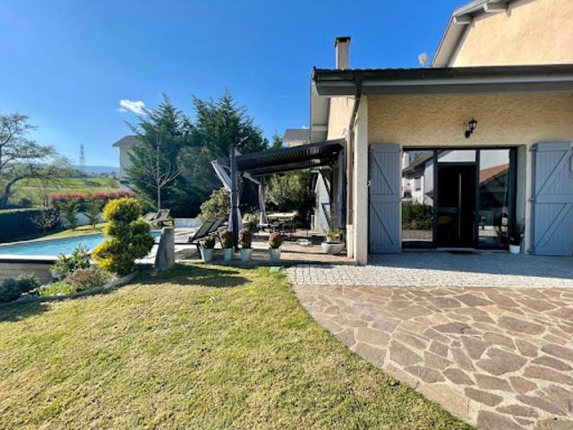 Vente Maison 7 pièces 194 m2 Challex