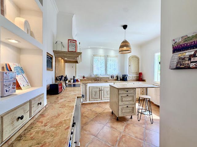 Vente Maison 7 pièces 194 m2 Saint Chinian