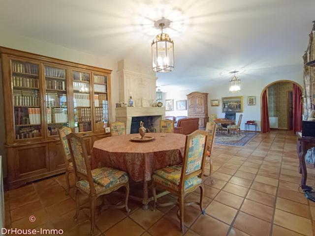 Vente Maison 7 pièces 194 m2 Villeneuve Tolosane