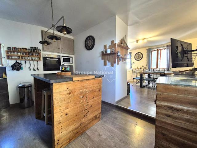 Vente Maison 7 pièces 195 m2 Mazan