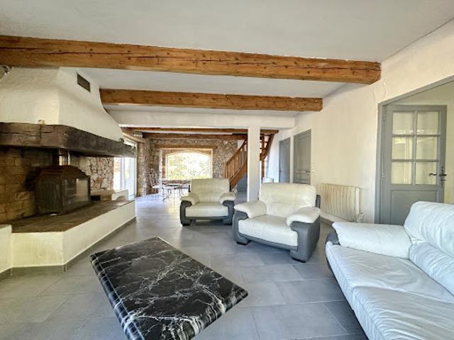 Vente Maison 7 pièces 195 m2 Meze