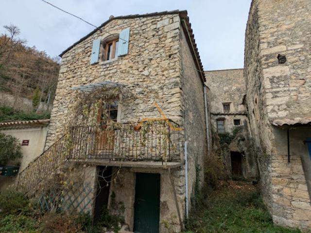 Vente Maison 7 pièces 195 m2 Montjoux