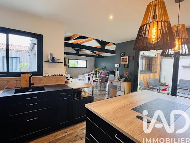 Vente Maison 7 pièces 195 m2 Dompierre sur Mer
