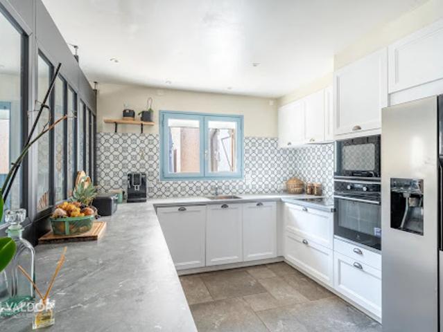 Vente Maison 7 pièces 195 m2 Saint Bernard