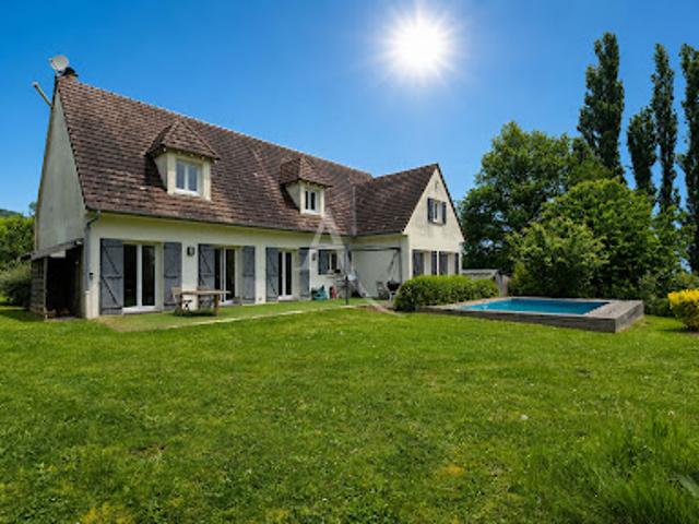 Vente Maison 7 pièces 195.9 m2 Hadancourt le Haut Clocher