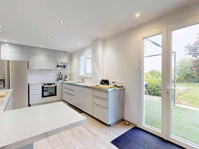 Vente Maison 7 pièces 195.9 m2 Hadancourt le Haut Clocher