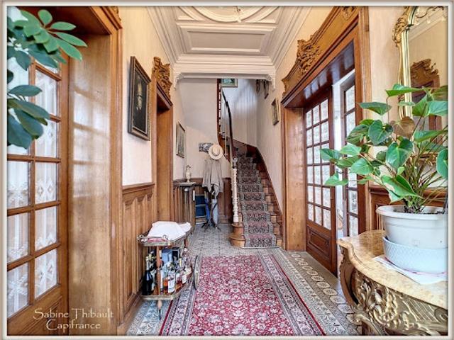 Vente Maison 7 pièces 196 m2 Aubigné Racan