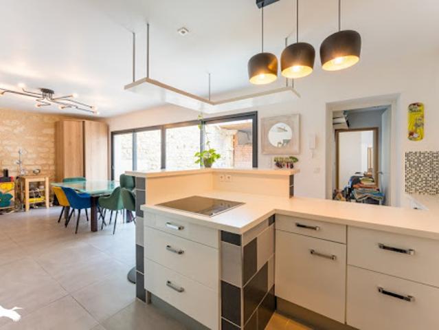 Vente Maison 7 pièces 196 m2 Bordeaux