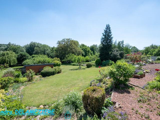 Vente Maison 7 pièces 196 m2 Flixecourt