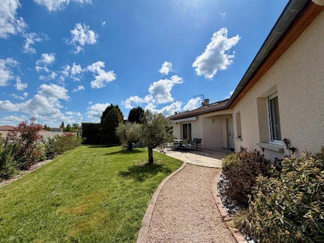 Vente Maison 7 pièces 196 m2 Poncins