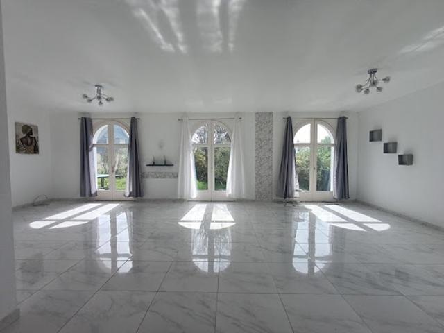 Vente Maison 7 pièces 196 m2 Pontivy